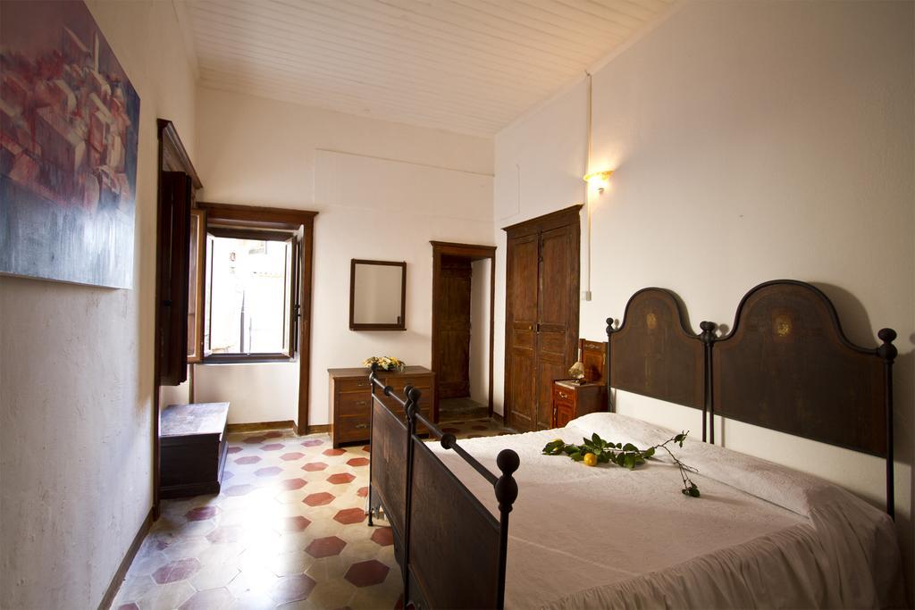 B & B Stillachiara Badolato Marina Екстериор снимка